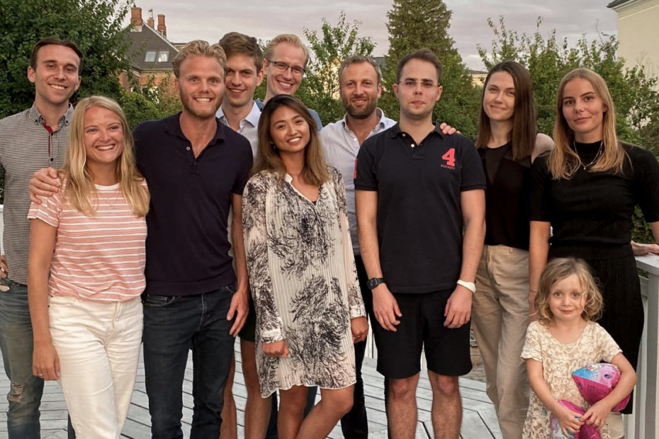 swiipe team friday bar team photo